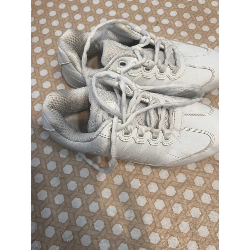 Chassé kids white